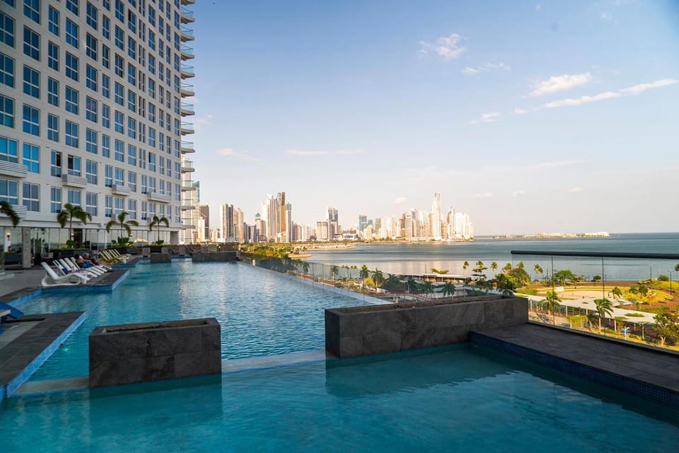 Swimming pool, Swimming pool