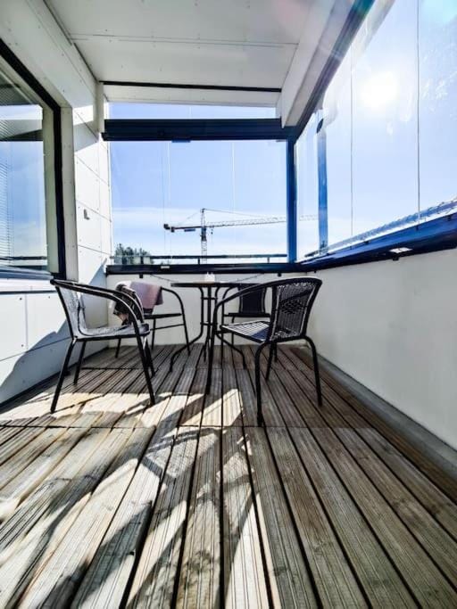 Day, Balcony/Terrace, Seating area, Dining area