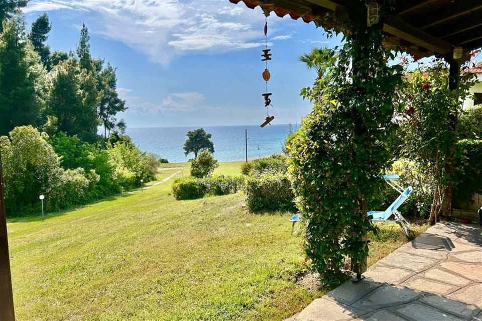 Garden, Sea view