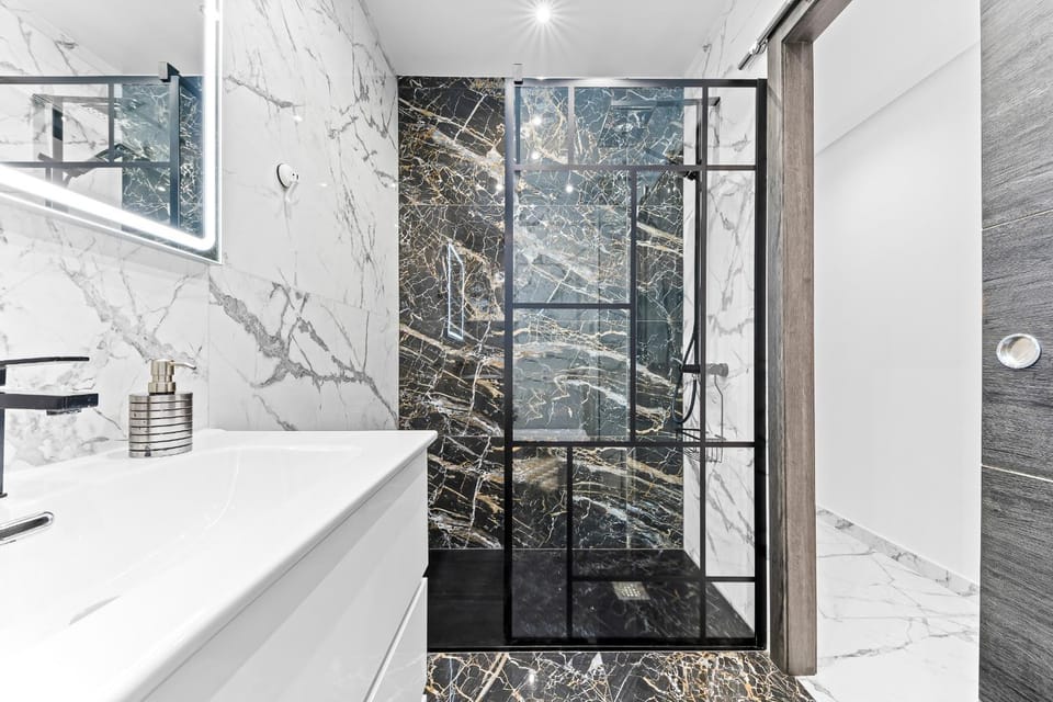 Shower, Bathroom