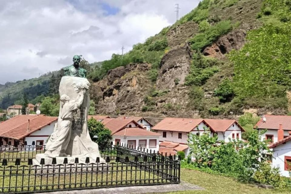 POSADA de BUSTIELLO,poblado minero de interés cultural House in Asturias