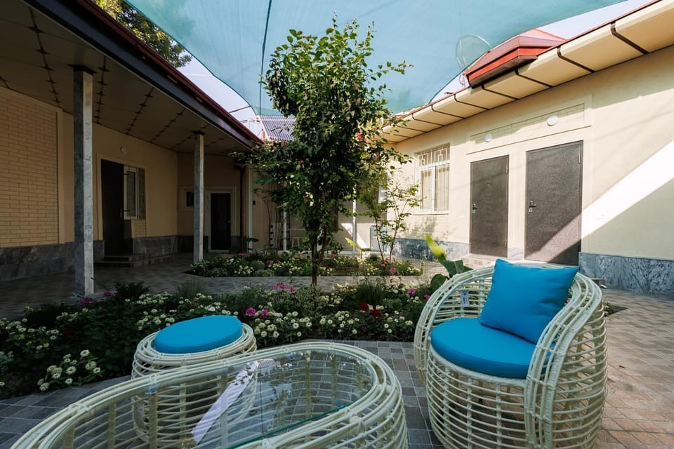 Inner courtyard view