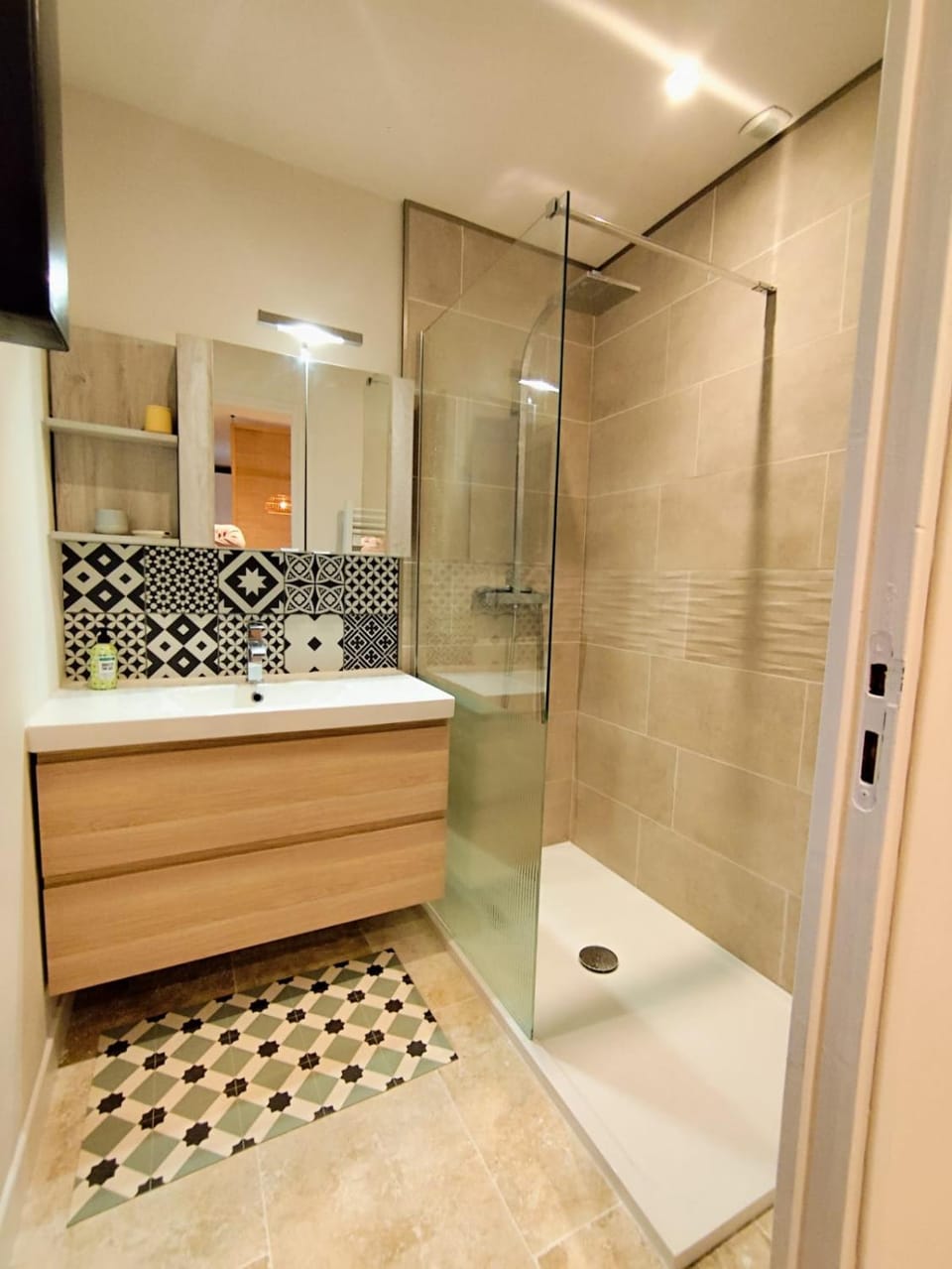 Cabanon avec dépendance House in Provence-Alpes-Côte d'Azur