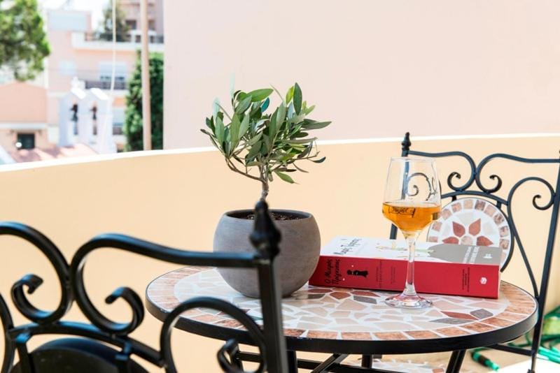 Luxury apt - King size Bed - Free Parking Apartment in Chania