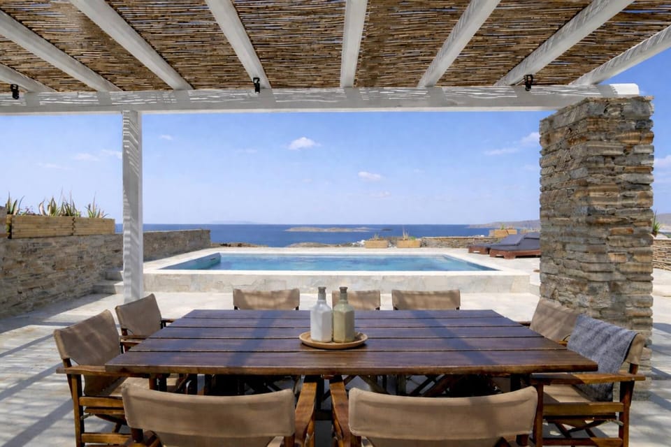 Patio, Natural landscape, View (from property/room), Balcony/Terrace, Seating area, Dining area, Sea view, Swimming pool, Swimming pool