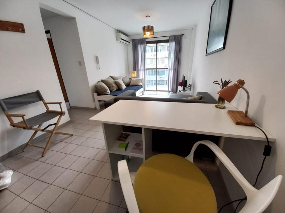 Communal lounge/ TV room, TV and multimedia, Living room, Seating area, internet
