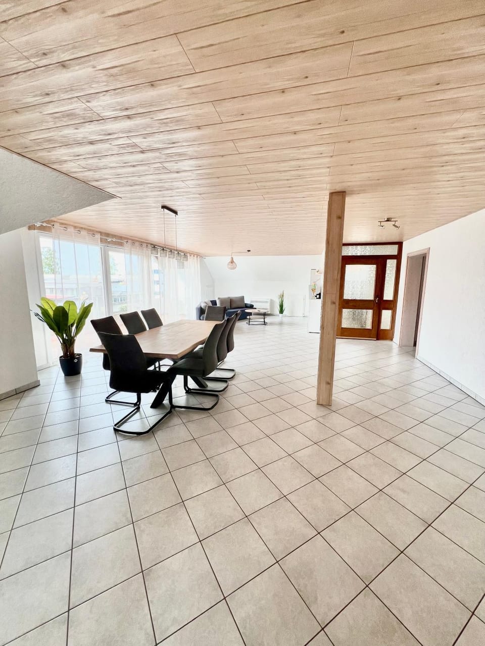 Living room, Dining area