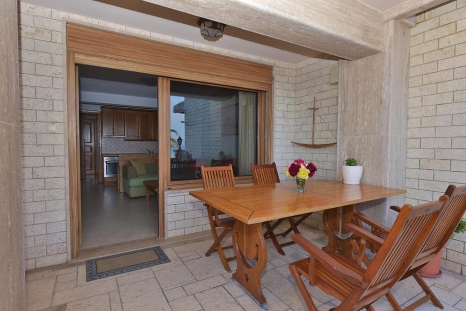 Patio, Seating area