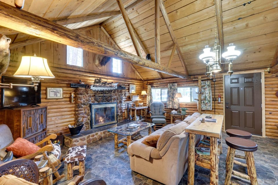 Remote Escape: Klamath Falls Cabin By Lake & Hikes Cabin in Oregon