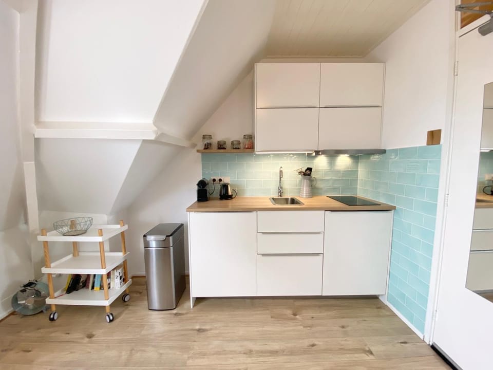 Kitchen or kitchenette, Living room