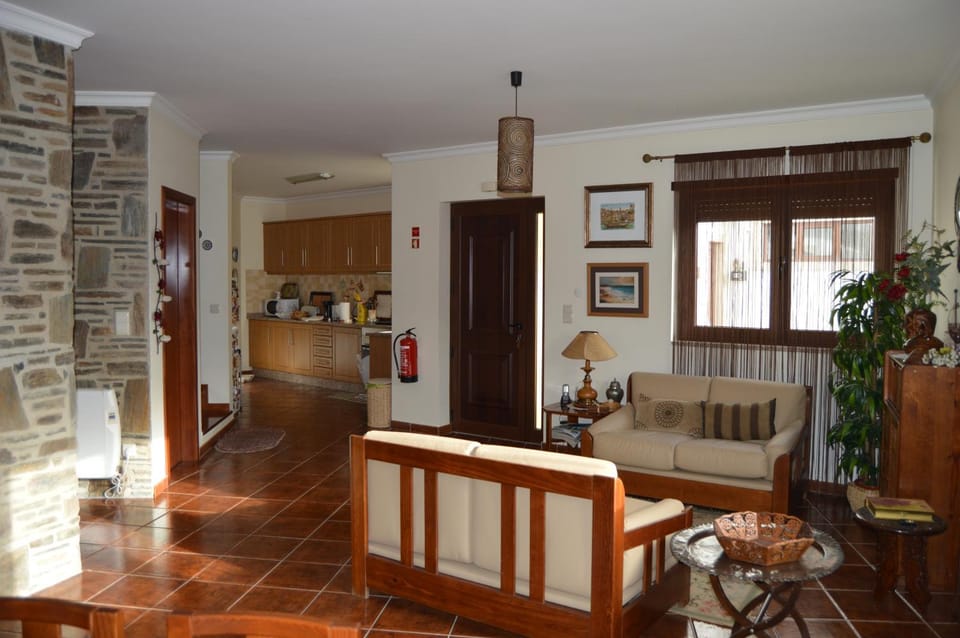 Kitchen or kitchenette, Living room, Seating area