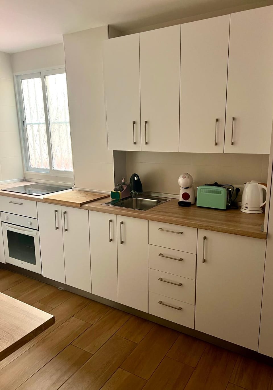 Coffee/tea facilities, Kitchen or kitchenette