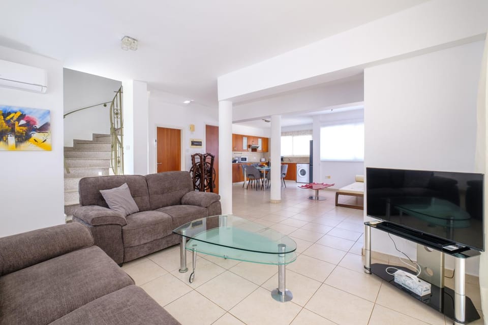 Sunny Nest Villa in Paralimni