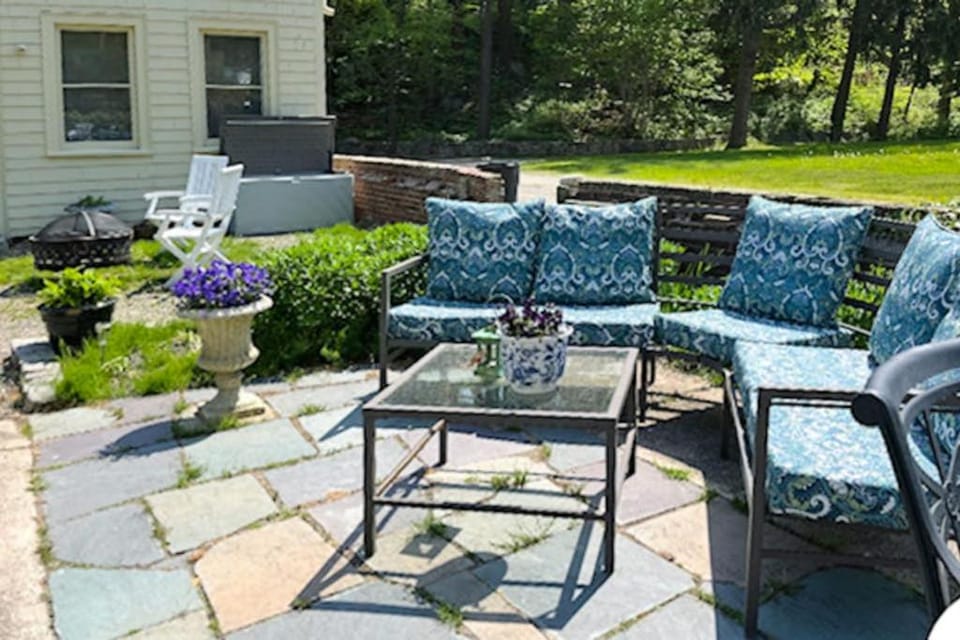 Garden Cottage By The Sea House in Manchester-by-the-Sea