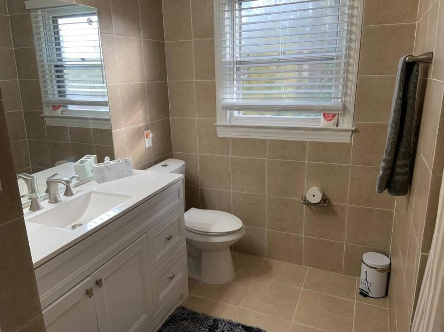 Renovated 3bedroom 2.5bath 2 story house w/ garage House in Georgia