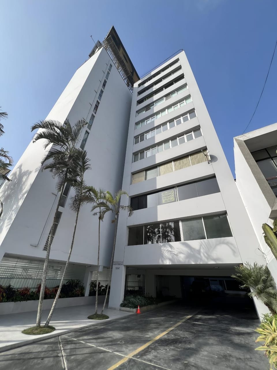 Bright 1BR close to boulevard Apartment in Miraflores