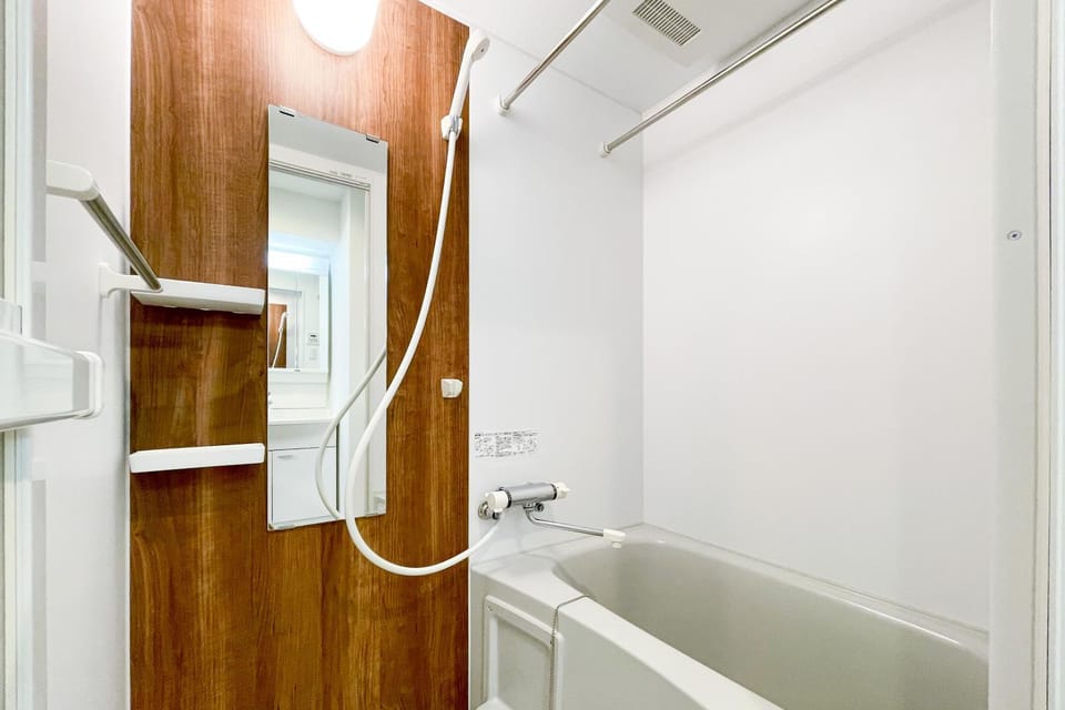 Bathroom, Bath