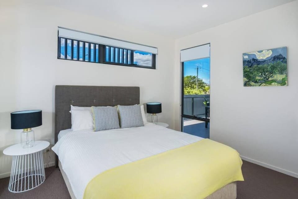 Dining area, Bedroom