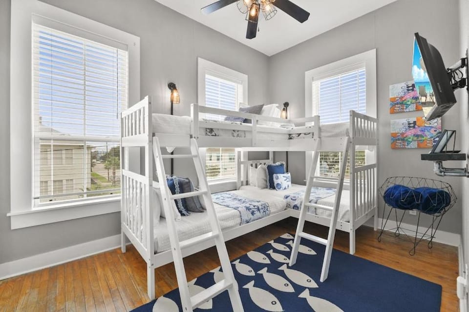 bunk bed