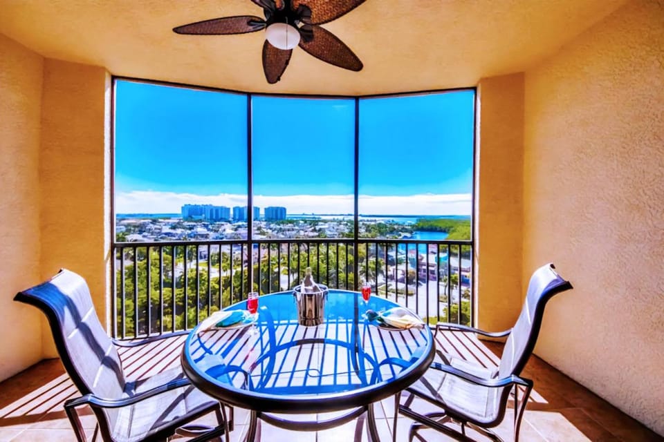 Patio, Natural landscape, View (from property/room), Balcony/Terrace, Sea view, fireplace