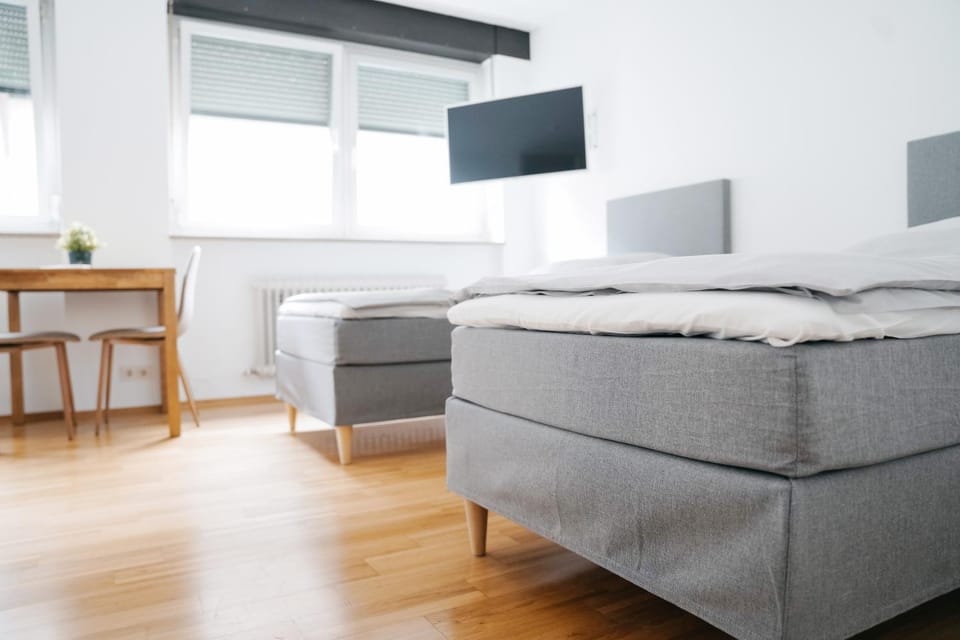 F&E Apartment - groß, freundlich hell Apartment in Stuttgart