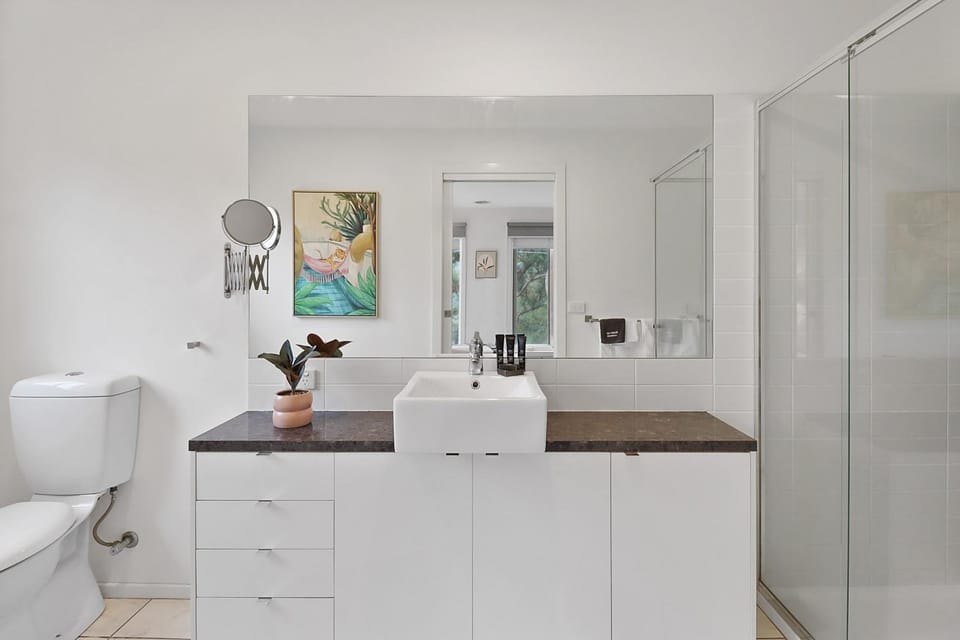 Retreat on Gairloch I Geelong River Hideaway House in Geelong