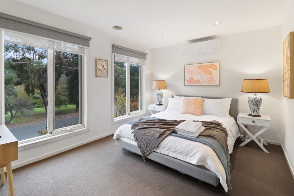 Retreat on Gairloch I Geelong River Hideaway House in Geelong