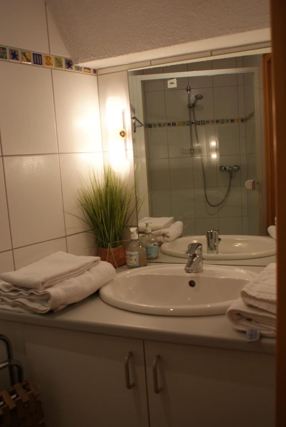 Bathroom, Decorative detail