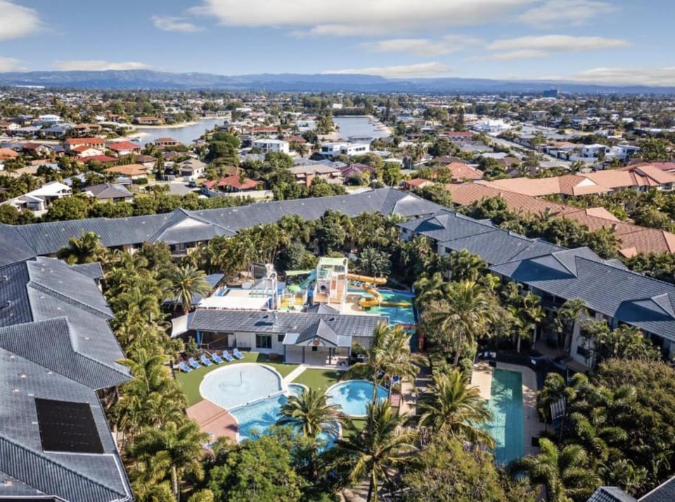 Property building, Bird's eye view