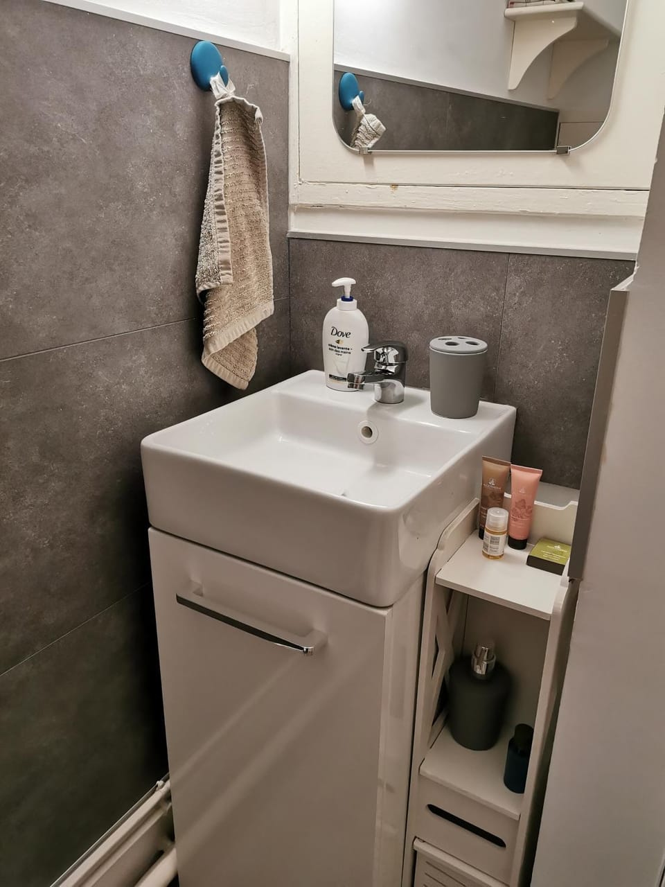 Studio meublé équipé calme et bien situé Apartment in Joué-lès-Tours