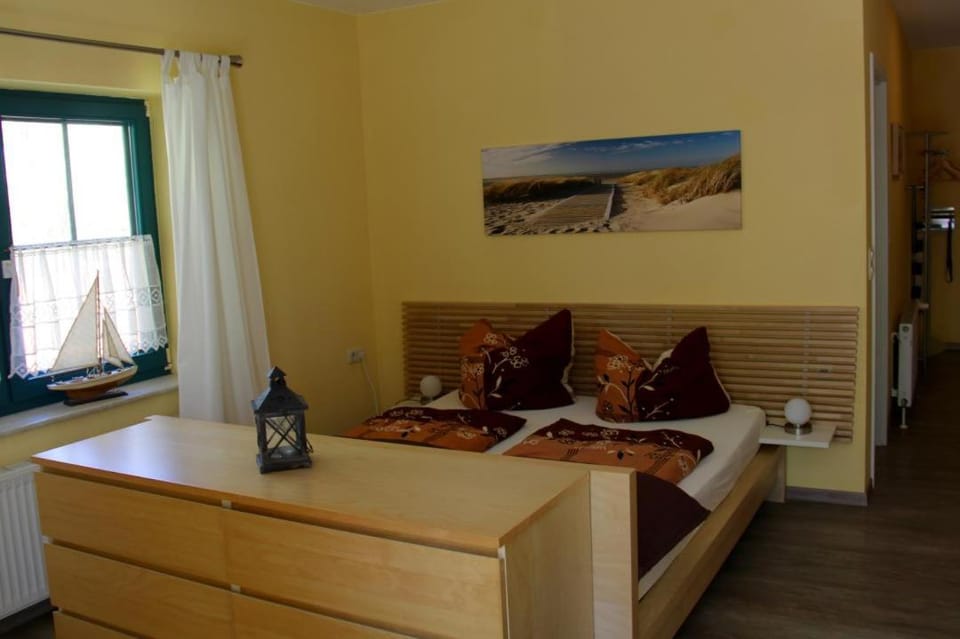 NEU! FeWo Haubentaucher 600 Meter vom Strand Apartment in Prerow