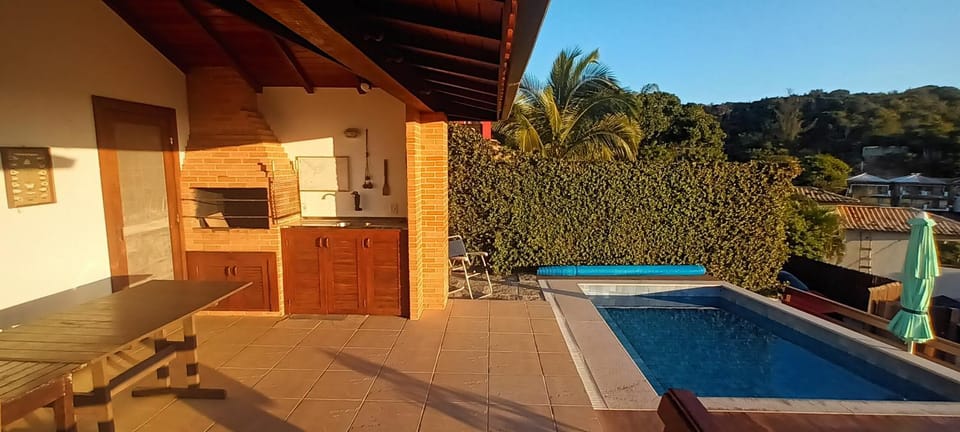 Casa e piscina privativa, vista para o mar em condomínio pé na areia House in Armacao dos Buzios