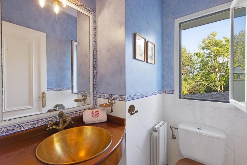 Toilet, Bathroom