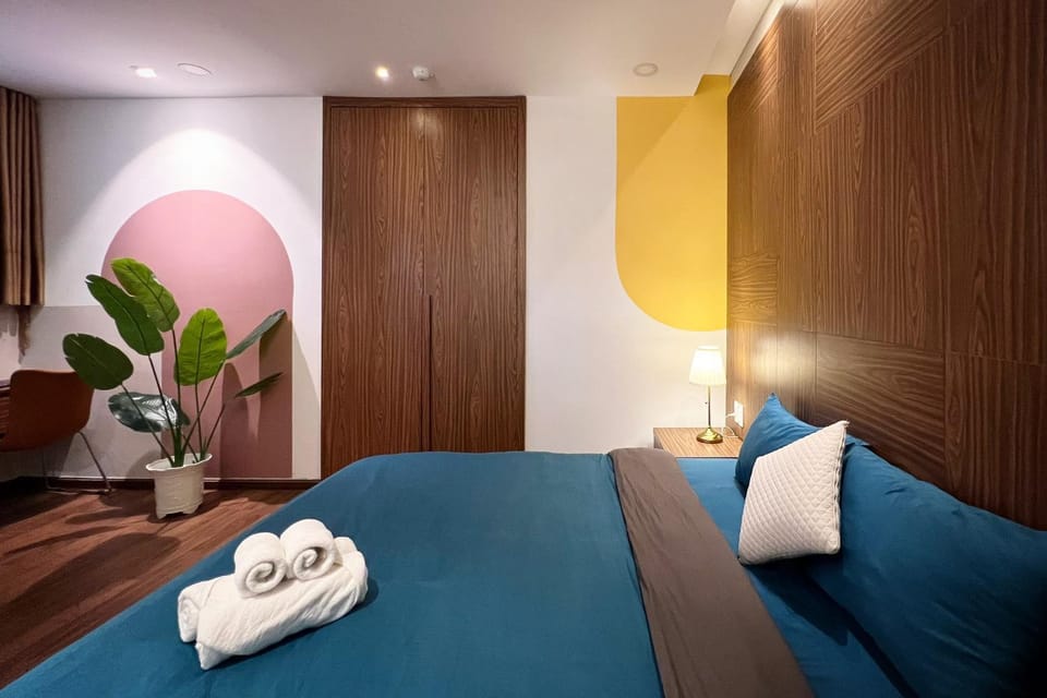 Bed, Photo of the whole room, Bedroom, towels, wardrobe