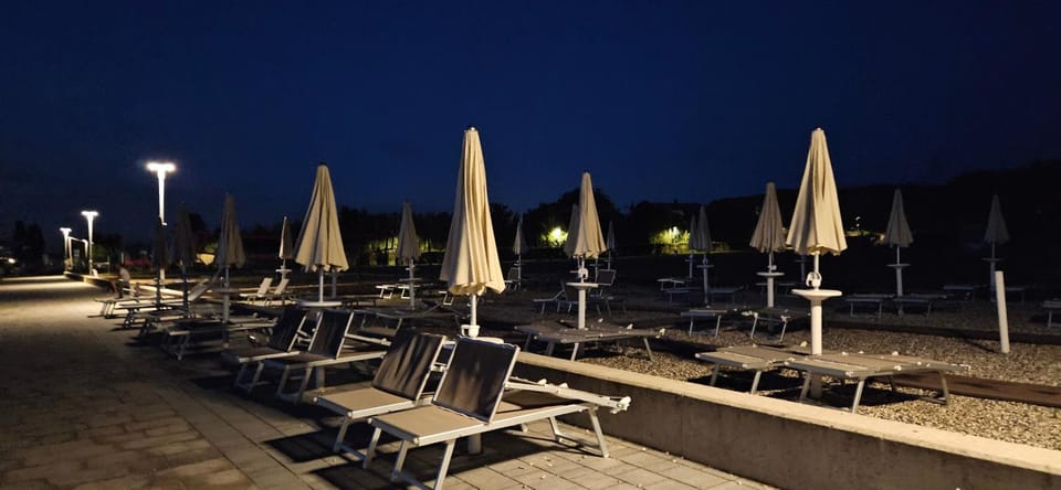 Night, sunbed