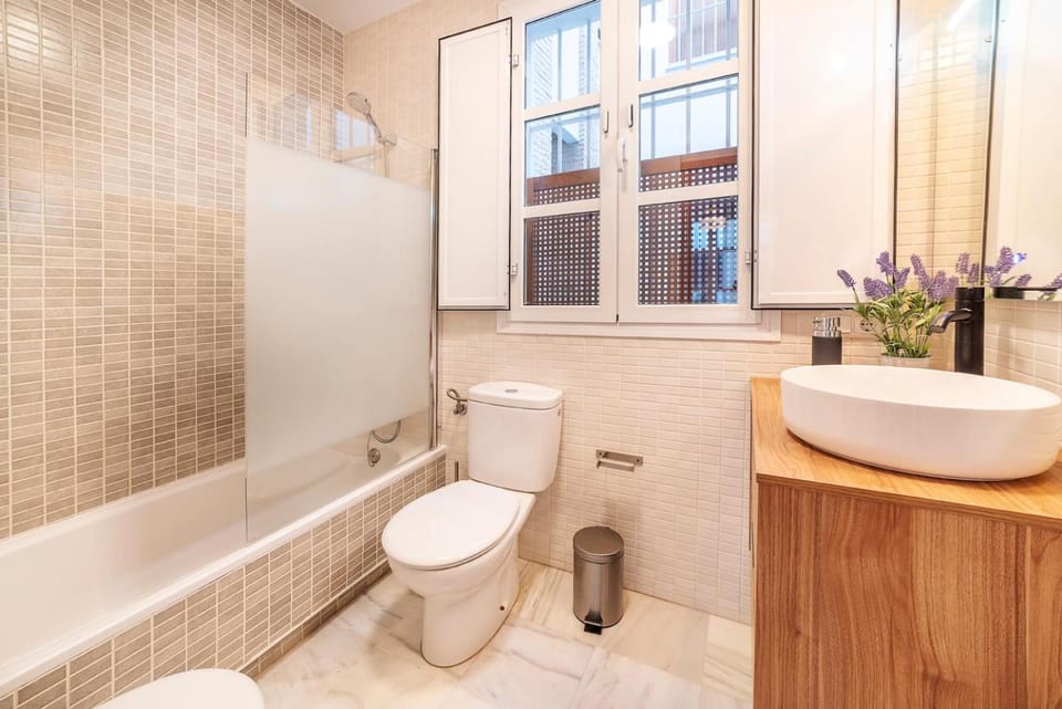 Bathroom, Bath