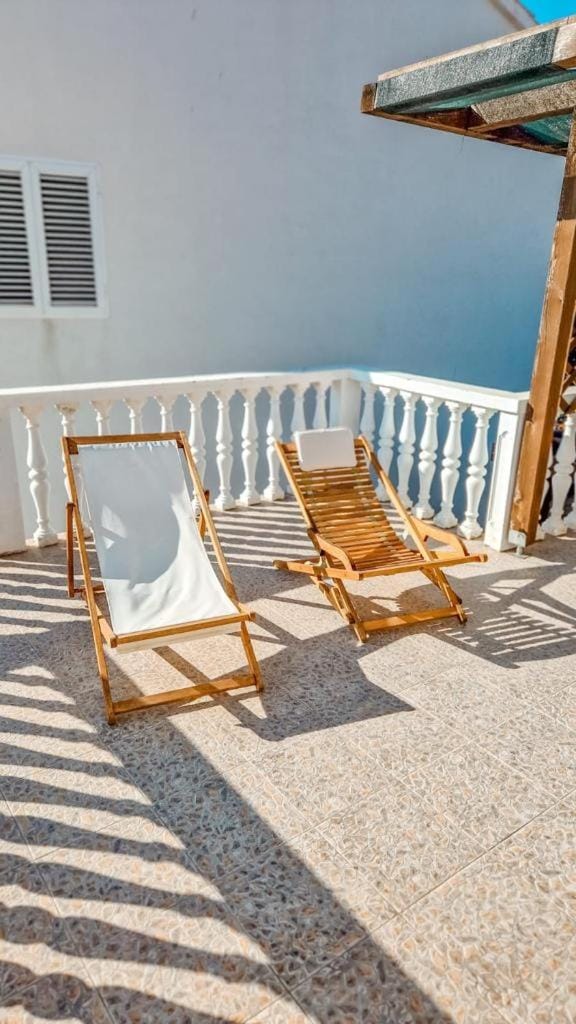 Balcony/Terrace, sunbed