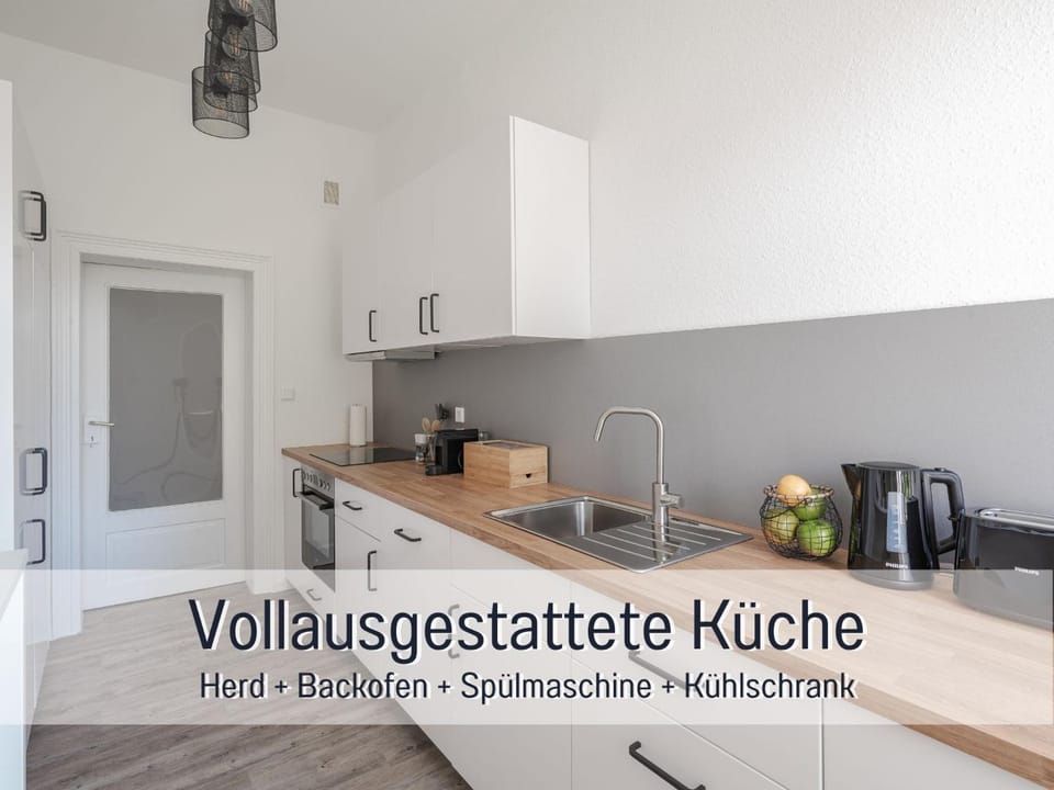 Coffee/tea facilities, Kitchen or kitchenette, Text overlay, dishwasher