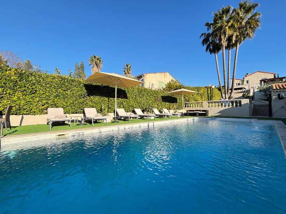 Garden, Pool view, Swimming pool, sunbed