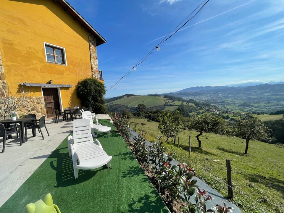 Alojamientos Rurales Peña Crespa House in Asturias
