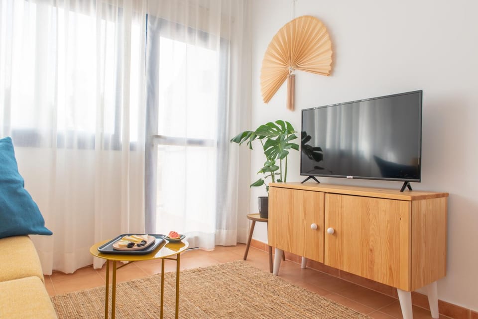 Communal lounge/ TV room, TV and multimedia, Evening entertainment