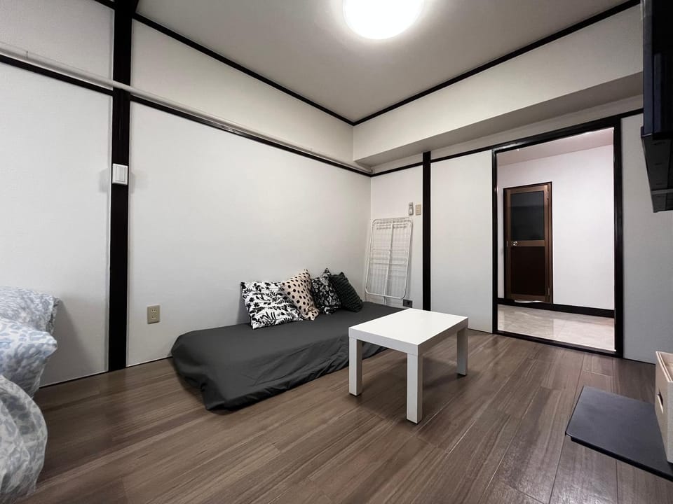 Shinjuku! Hayashi House 3P Free Wi-fi! Apartment in Shinjuku