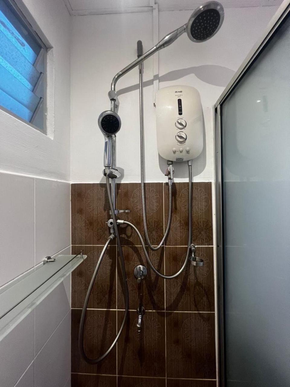 Nilam 3 Cozy Homestay Cyber City 3BR Near KKIA 10 minutes KK Centre wifi 30mps astro channel Apartment in Kota Kinabalu