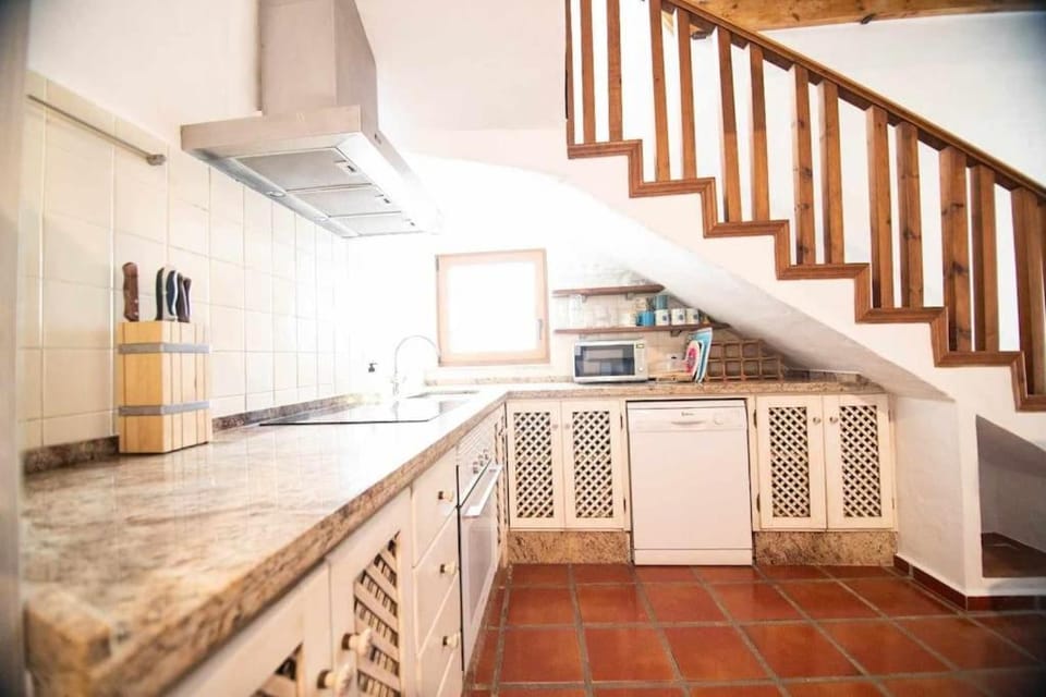 Casa Buganvilla House in Barbate