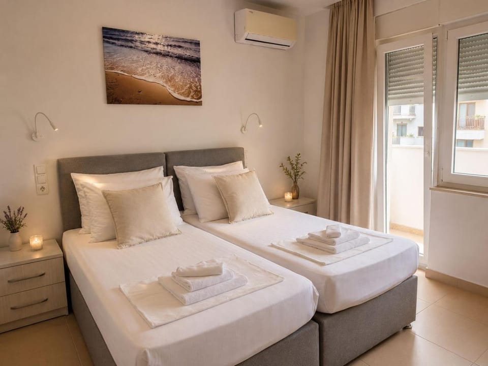 Bedroom, towels, air conditioner