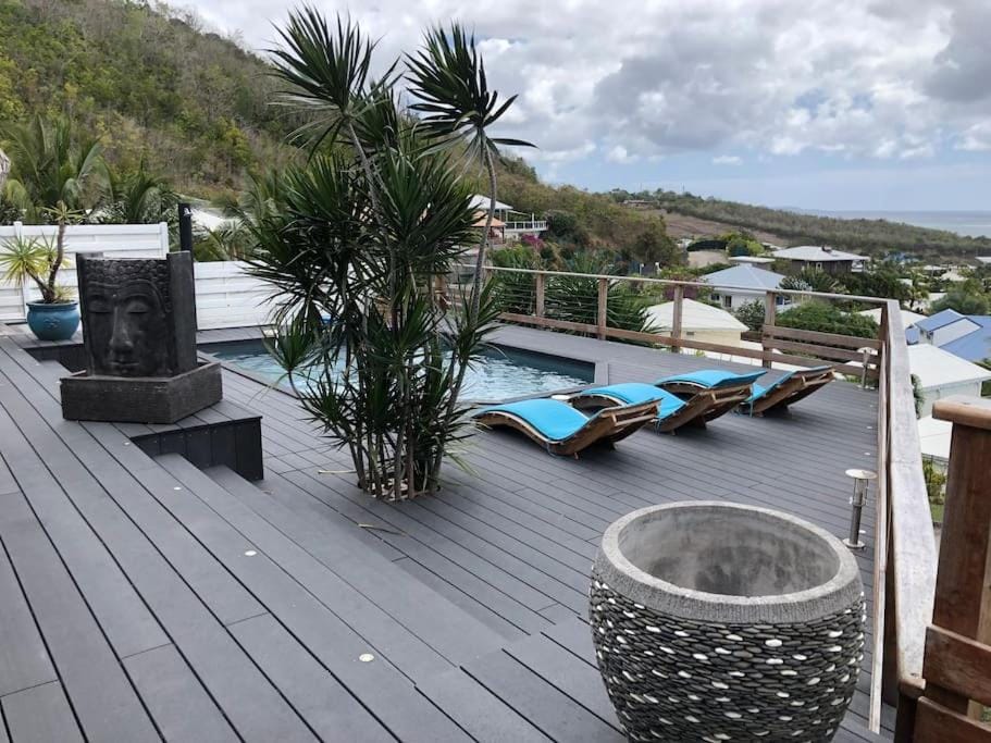 La villa Coconut vue à 180° mer rocher du Diamant Villa in Le Diamant