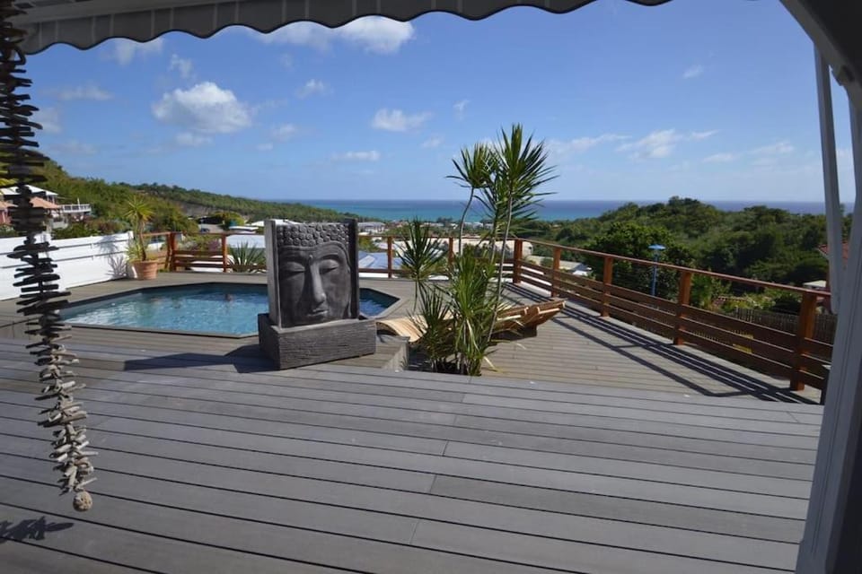La villa Coconut vue à 180° mer rocher du Diamant Villa in Le Diamant