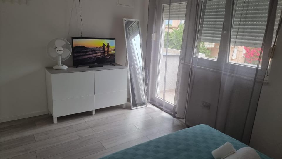 TV and multimedia, Bedroom