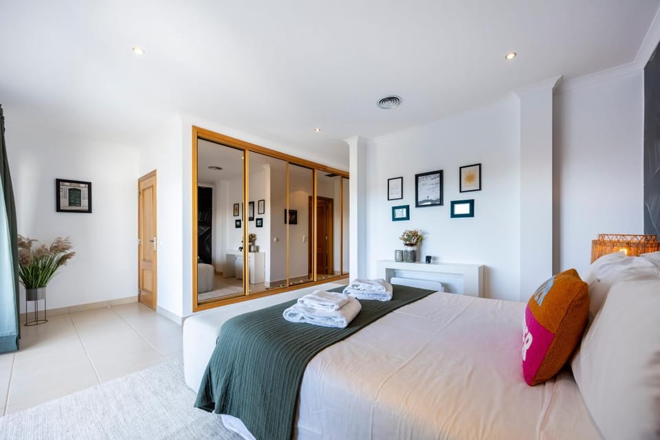 Burgau Sea View, Beach & Pool Villa Villa in Faro District