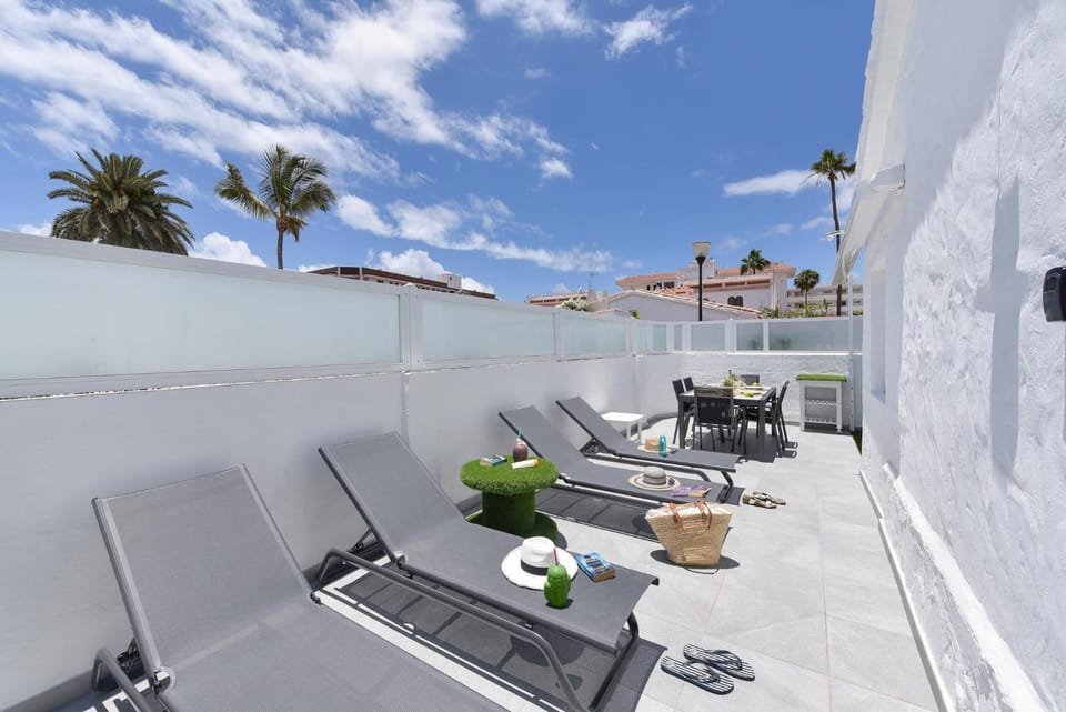 Solarium, sunbed
